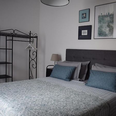 Les Jasmins Bed & Breakfast Марсилан Екстериор снимка